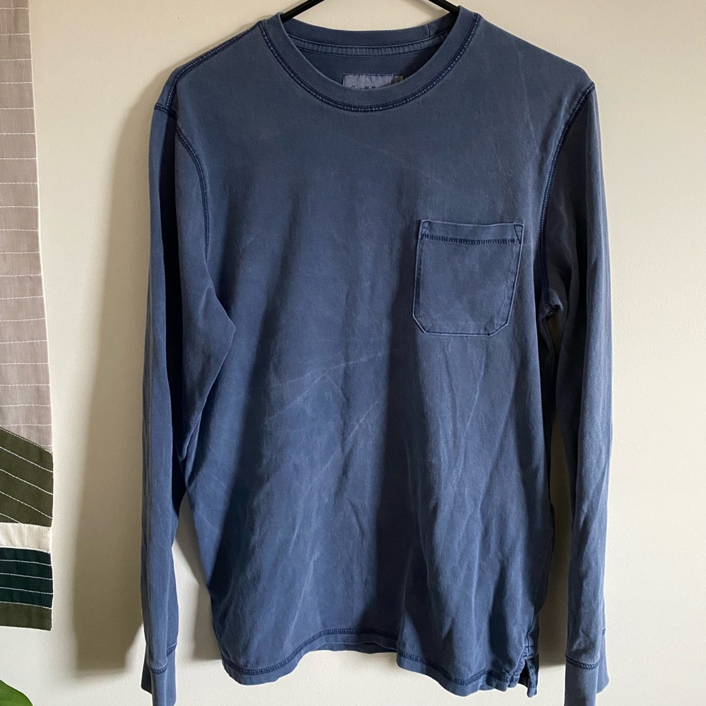 Long sleeve t. Size medium.
